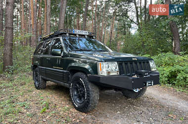 Внедорожник / Кроссовер Jeep Grand Cherokee 1996 в Кременце