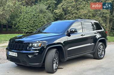 Внедорожник / Кроссовер Jeep Grand Cherokee 2016 в Львове