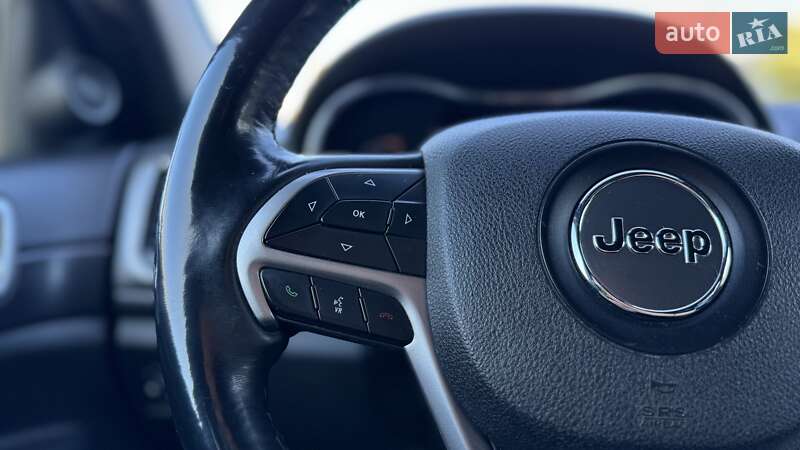 Позашляховик / Кросовер Jeep Grand Cherokee 2017 в Києві