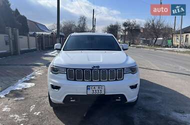 Внедорожник / Кроссовер Jeep Grand Cherokee 2017 в 
