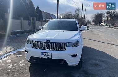Внедорожник / Кроссовер Jeep Grand Cherokee 2017 в 