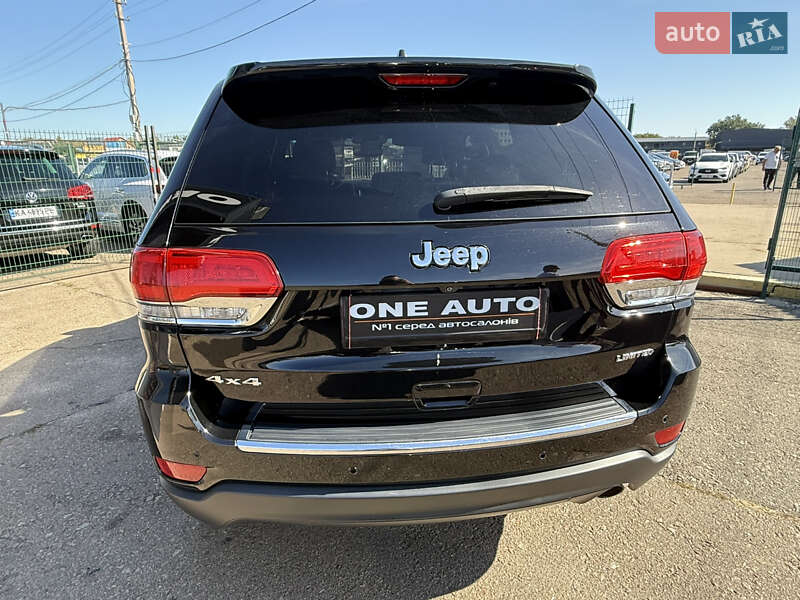Внедорожник / Кроссовер Jeep Grand Cherokee 2017 в Киеве