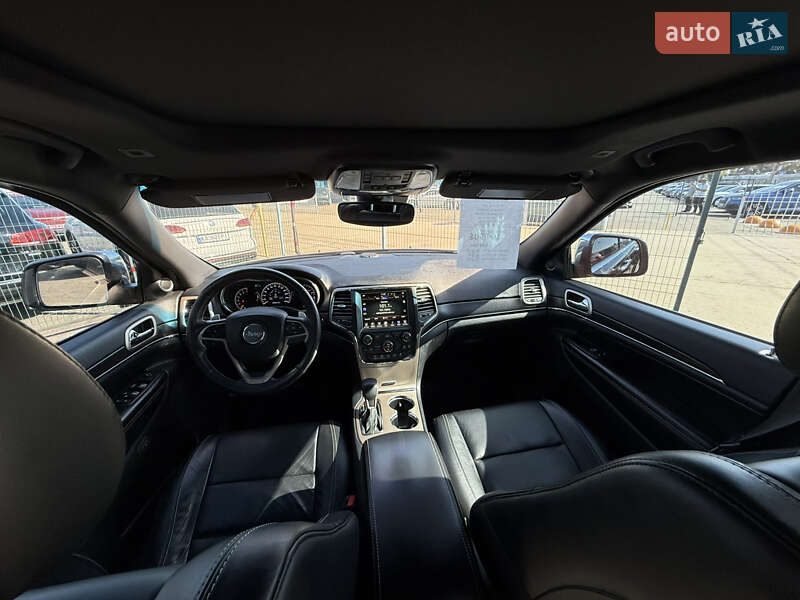 Внедорожник / Кроссовер Jeep Grand Cherokee 2017 в Киеве