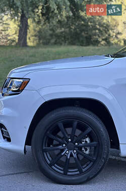 Внедорожник / Кроссовер Jeep Grand Cherokee 2020 в 