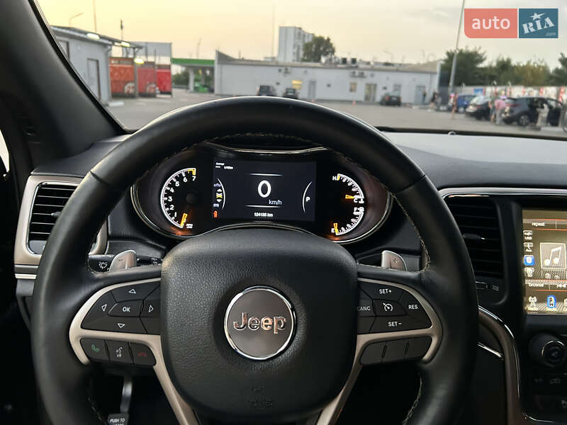 Позашляховик / Кросовер Jeep Grand Cherokee 2016 в Києві