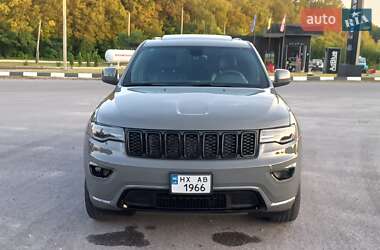 Внедорожник / Кроссовер Jeep Grand Cherokee 2022 в 