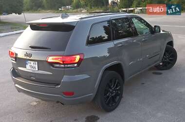 Внедорожник / Кроссовер Jeep Grand Cherokee 2022 в 