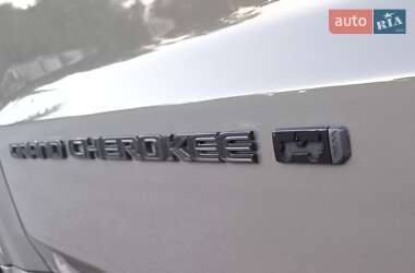 Внедорожник / Кроссовер Jeep Grand Cherokee 2022 в 