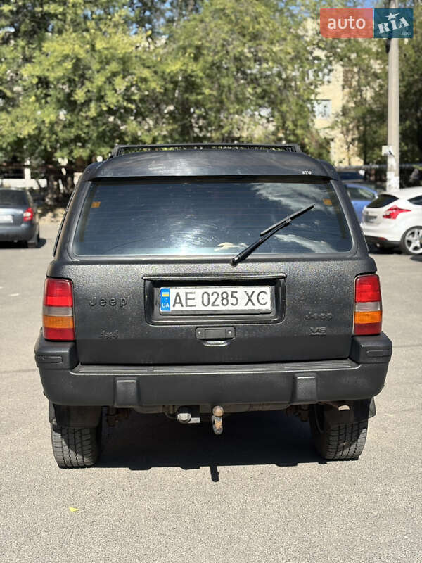 Внедорожник / Кроссовер Jeep Grand Cherokee 1993 в Днепре