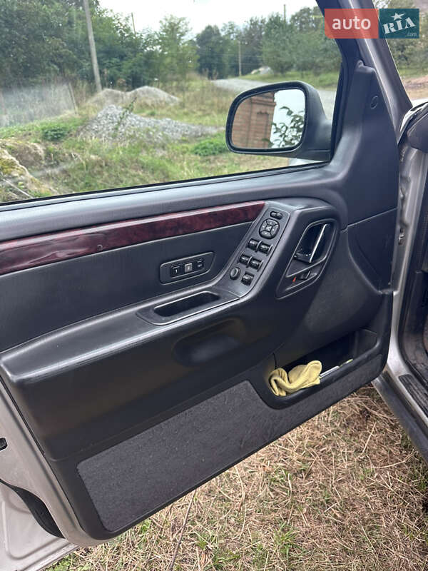 Внедорожник / Кроссовер Jeep Grand Cherokee 2003 в Рогани фото 9 Внедорожник / Кроссовер Jeep Grand Cherokee 2003 в Рогани