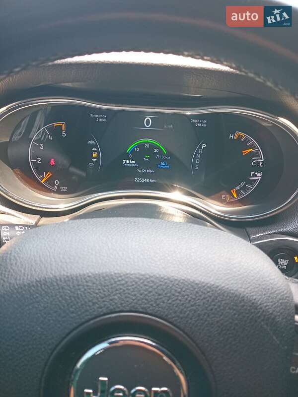 Внедорожник / Кроссовер Jeep Grand Cherokee 2013 в Ужгороде фото 4 Внедорожник / Кроссовер Jeep Grand Cherokee 2013 в Ужгороде