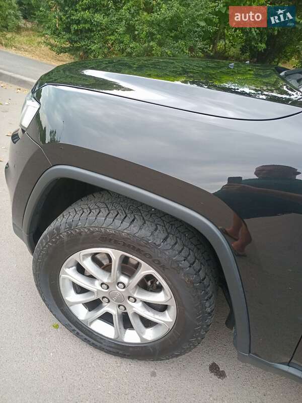 Внедорожник / Кроссовер Jeep Grand Cherokee 2013 в Ужгороде фото 7 Внедорожник / Кроссовер Jeep Grand Cherokee 2013 в Ужгороде