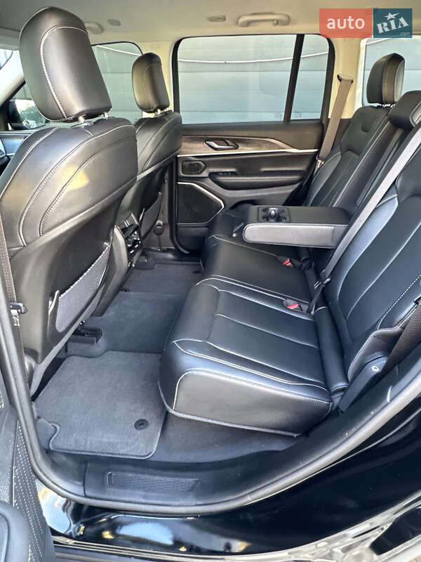 Внедорожник / Кроссовер Jeep Grand Cherokee 2022 в Киеве фото 13 Внедорожник / Кроссовер Jeep Grand Cherokee 2022 в Киеве
