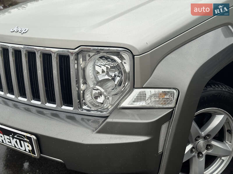Внедорожник / Кроссовер Jeep Grand Cherokee 2008 в Киеве
