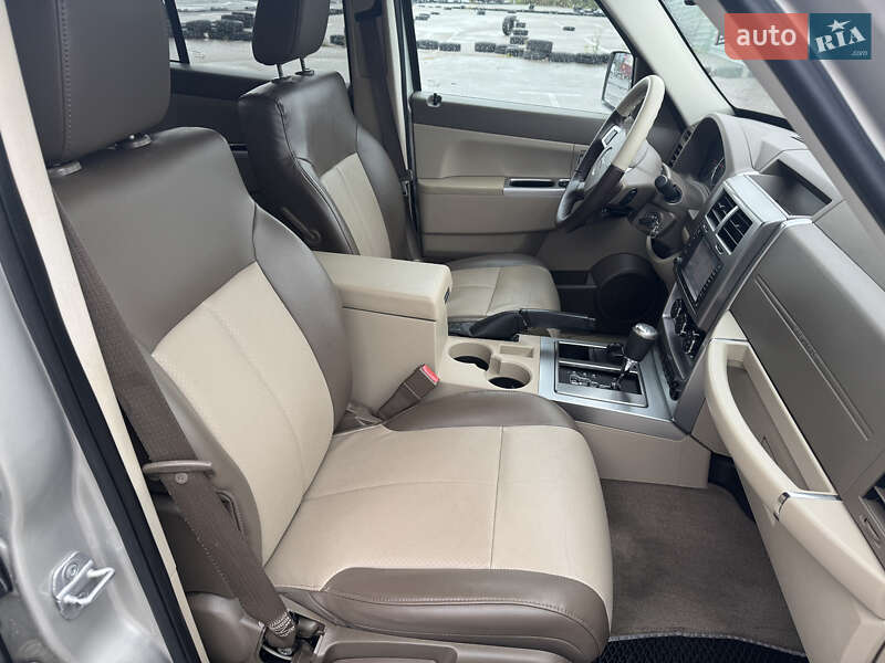 Внедорожник / Кроссовер Jeep Grand Cherokee 2008 в Киеве