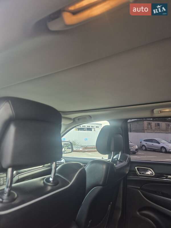 Внедорожник / Кроссовер Jeep Grand Cherokee 2013 в Киеве