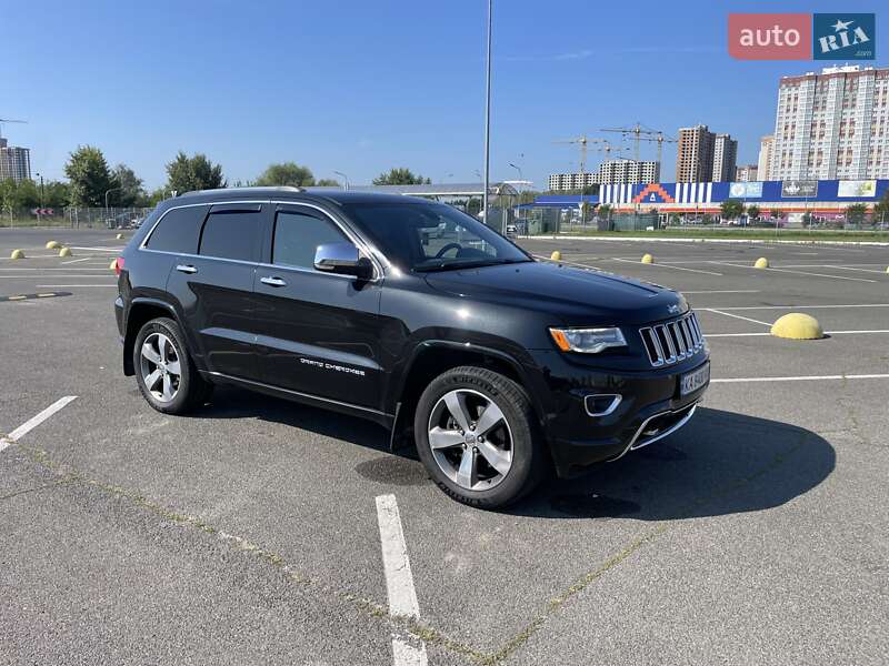 Внедорожник / Кроссовер Jeep Grand Cherokee 2016 в Киеве