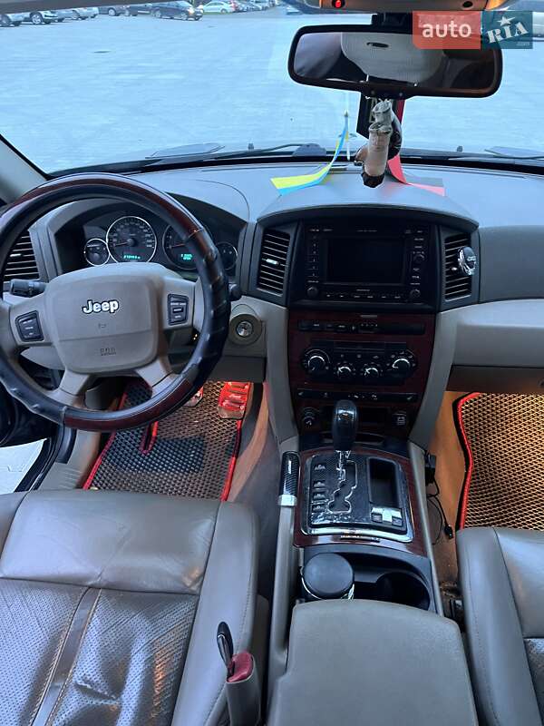 Внедорожник / Кроссовер Jeep Grand Cherokee 2006 в Тернополе
