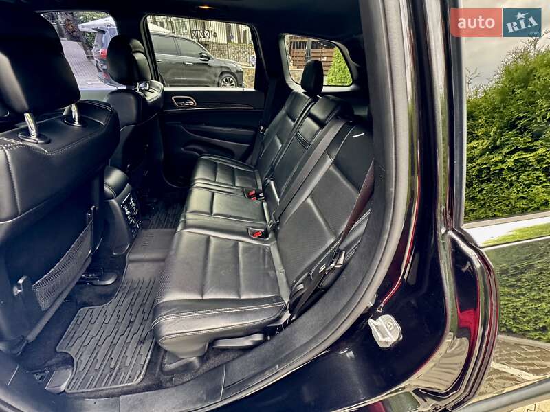 Внедорожник / Кроссовер Jeep Grand Cherokee 2014 в Киеве