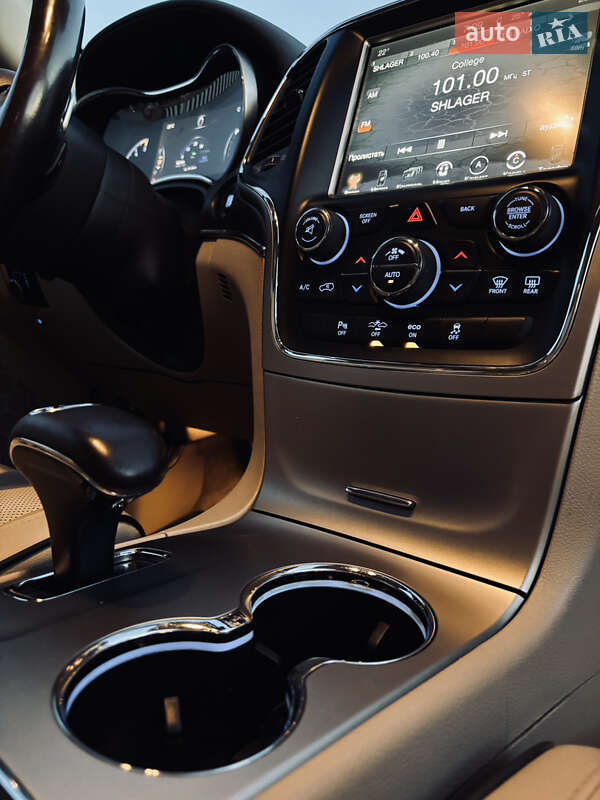 Внедорожник / Кроссовер Jeep Grand Cherokee 2014 в Одессе