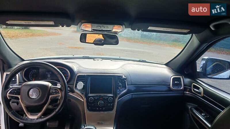 Внедорожник / Кроссовер Jeep Grand Cherokee 2015 в Полтаве
