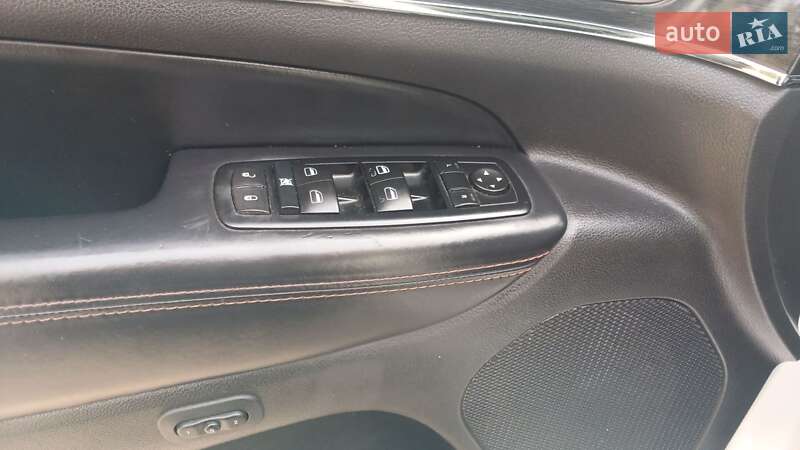 Внедорожник / Кроссовер Jeep Grand Cherokee 2015 в Полтаве