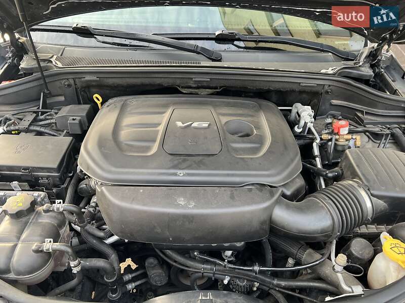 Внедорожник / Кроссовер Jeep Grand Cherokee 2016 в Тернополе