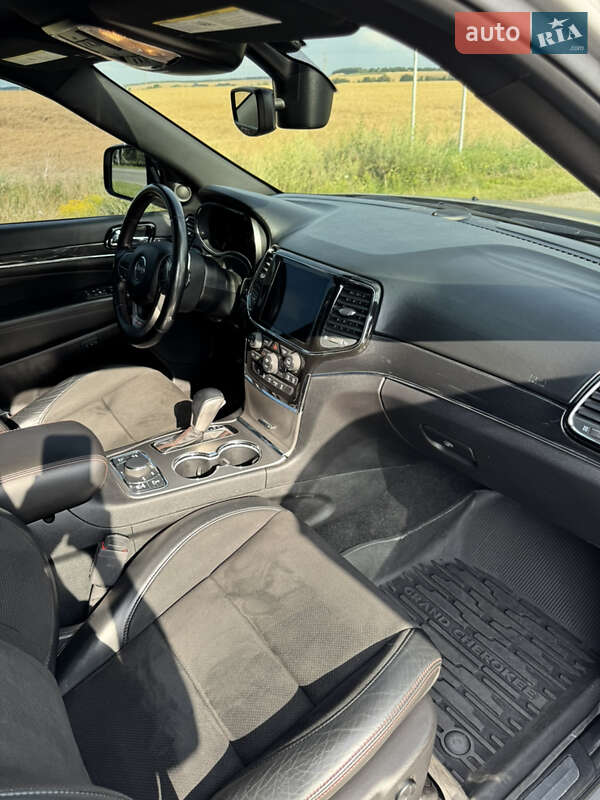 Внедорожник / Кроссовер Jeep Grand Cherokee 2020 в Киеве