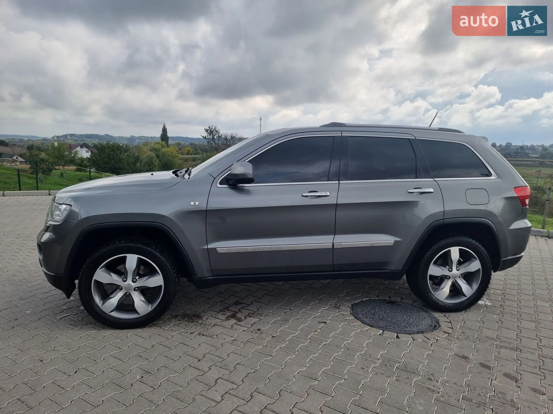 2011 Jeep Grand Cherokee - мініатюра 5
