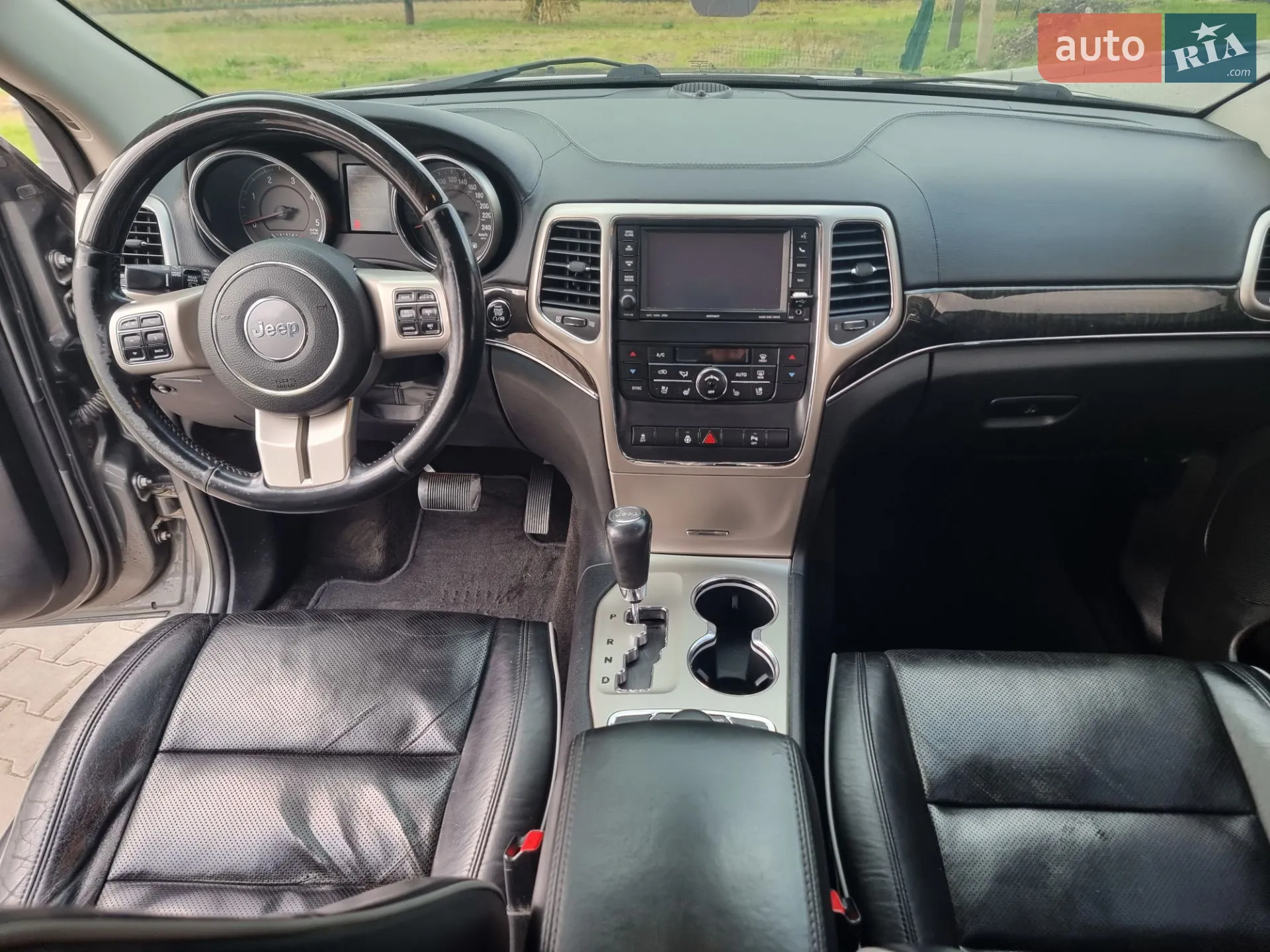 2011 Jeep Grand Cherokee - мініатюра 19