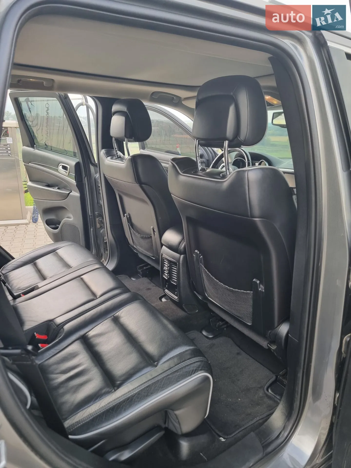 2011 Jeep Grand Cherokee - мініатюра 23