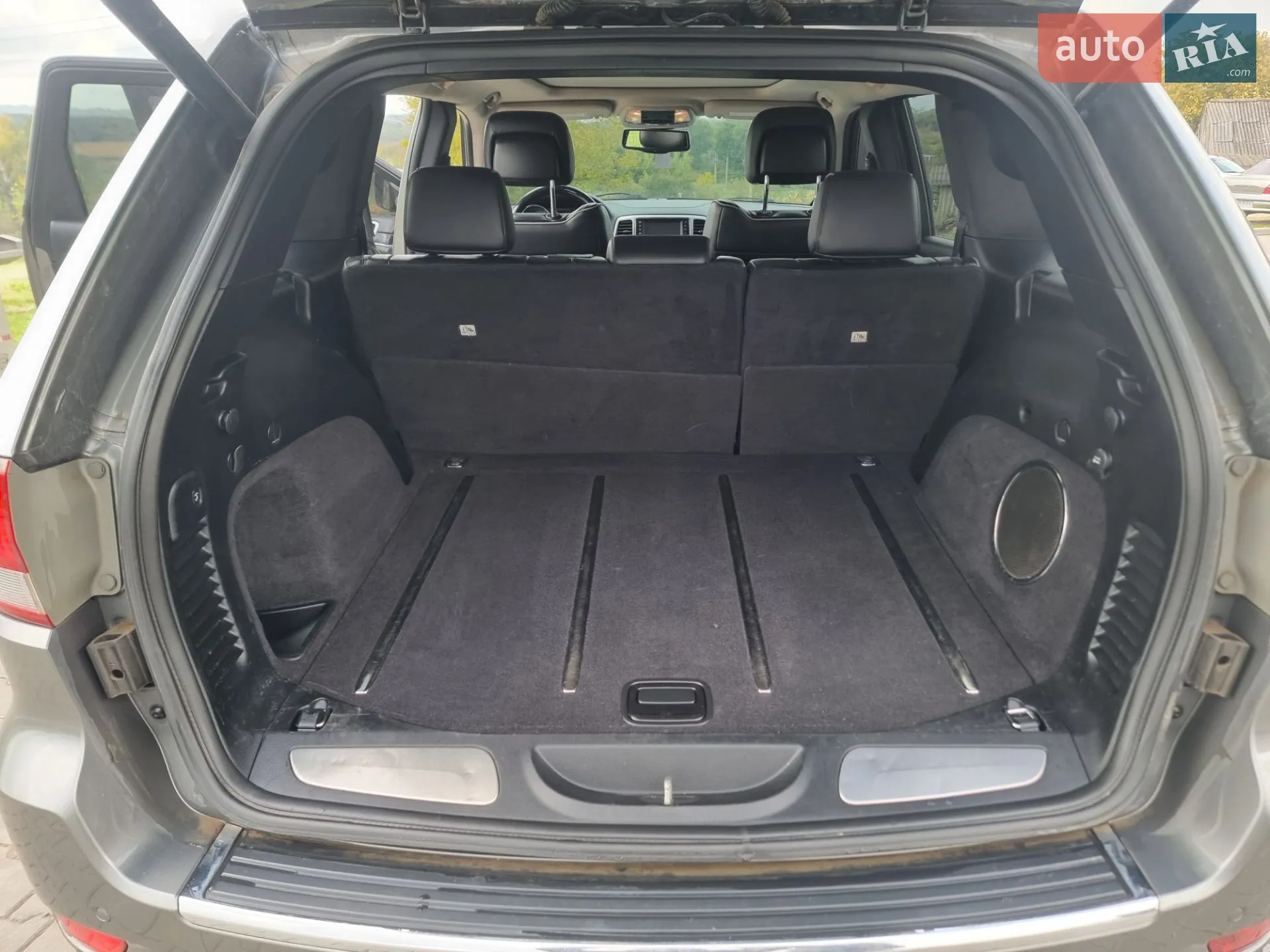 2011 Jeep Grand Cherokee - мініатюра 24
