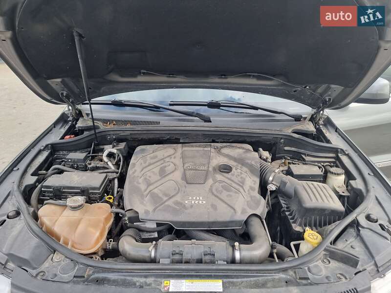 Внедорожник / Кроссовер Jeep Grand Cherokee 2011 в Шумске