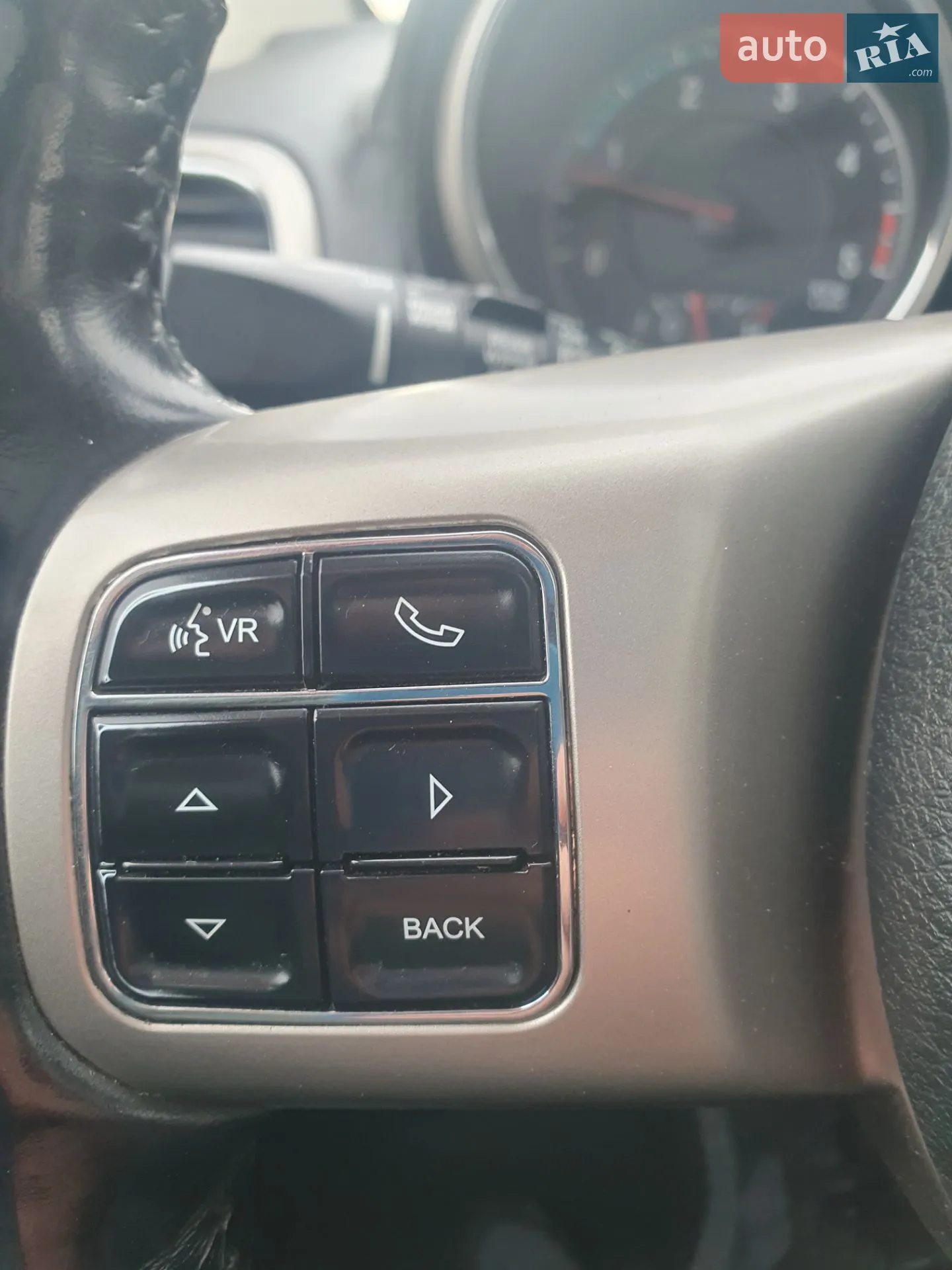 2011 Jeep Grand Cherokee - мініатюра 34
