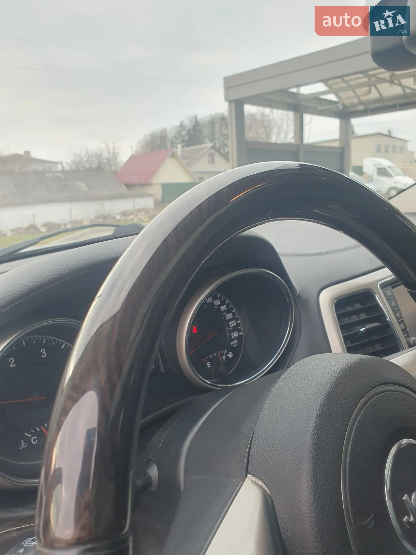 2011 Jeep Grand Cherokee - мініатюра 36
