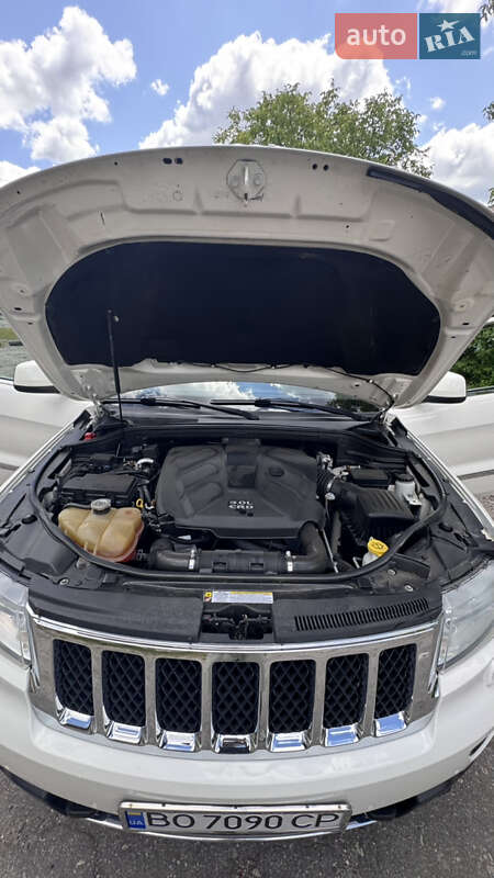 Внедорожник / Кроссовер Jeep Grand Cherokee 2011 в Тернополе