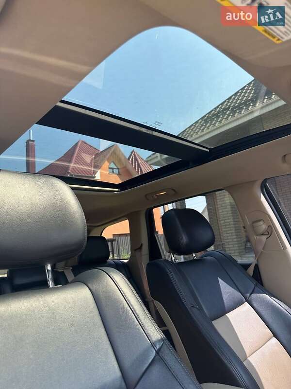 Внедорожник / Кроссовер Jeep Grand Cherokee 2013 в Звягеле фото 3 Внедорожник / Кроссовер Jeep Grand Cherokee 2013 в Звягеле