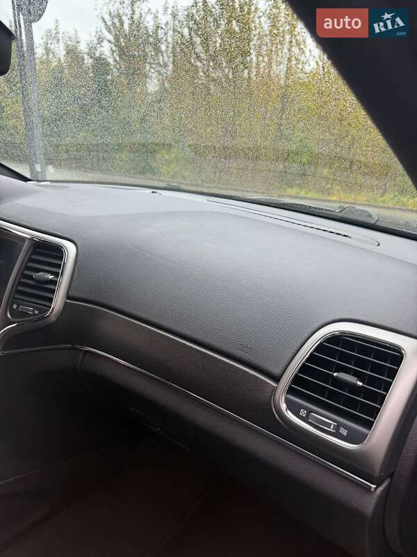 Внедорожник / Кроссовер Jeep Grand Cherokee 2017 в Виннице