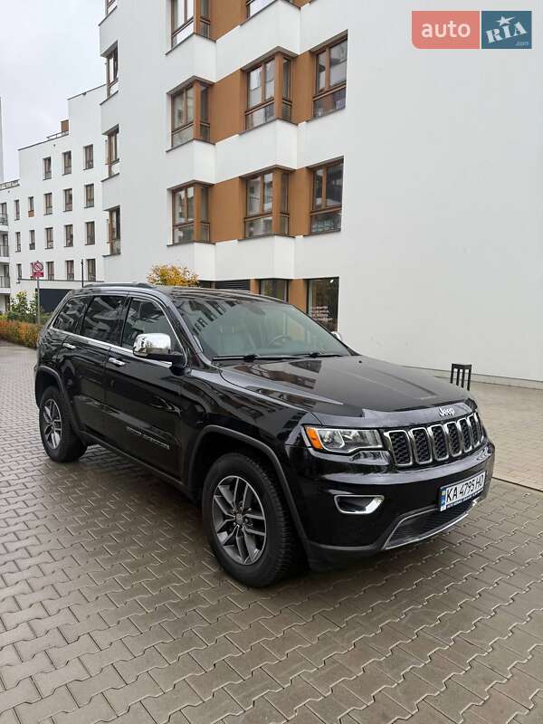 Внедорожник / Кроссовер Jeep Grand Cherokee 2017 в Виннице