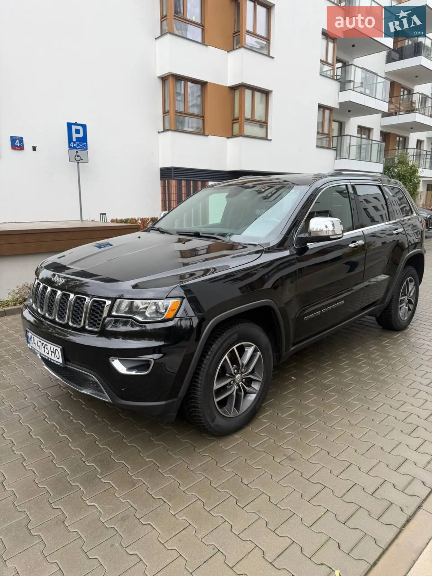 2017 Jeep Grand Cherokee - мініатюра 27