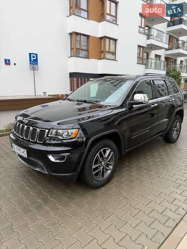 Внедорожник / Кроссовер Jeep Grand Cherokee 2017 в Виннице