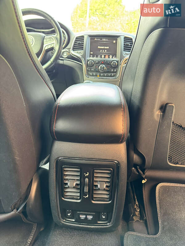 Позашляховик / Кросовер Jeep Grand Cherokee 2016 в Києві фото 29 Позашляховик / Кросовер Jeep Grand Cherokee 2016 в Києві