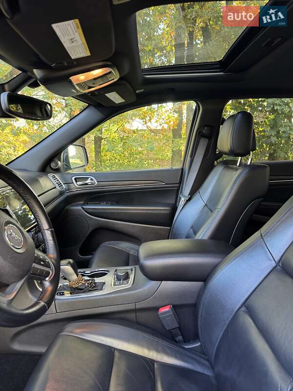 Внедорожник / Кроссовер Jeep Grand Cherokee 2020 в Киеве