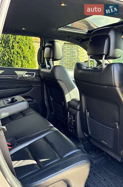 Внедорожник / Кроссовер Jeep Grand Cherokee 2021 в 