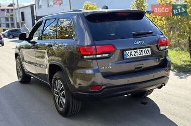 Внедорожник / Кроссовер Jeep Grand Cherokee 2021 в 