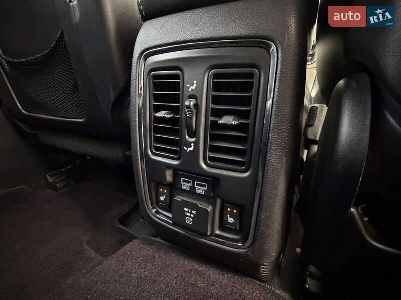 Позашляховик / Кросовер Jeep Grand Cherokee 2015 в Києві фото 22 Позашляховик / Кросовер Jeep Grand Cherokee 2015 в Києві