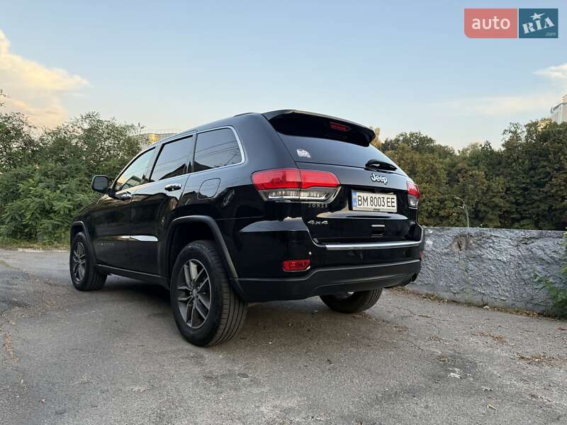 Внедорожник / Кроссовер Jeep Grand Cherokee 2017 в Киеве