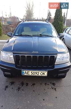Внедорожник / Кроссовер Jeep Grand Cherokee 2000 в 