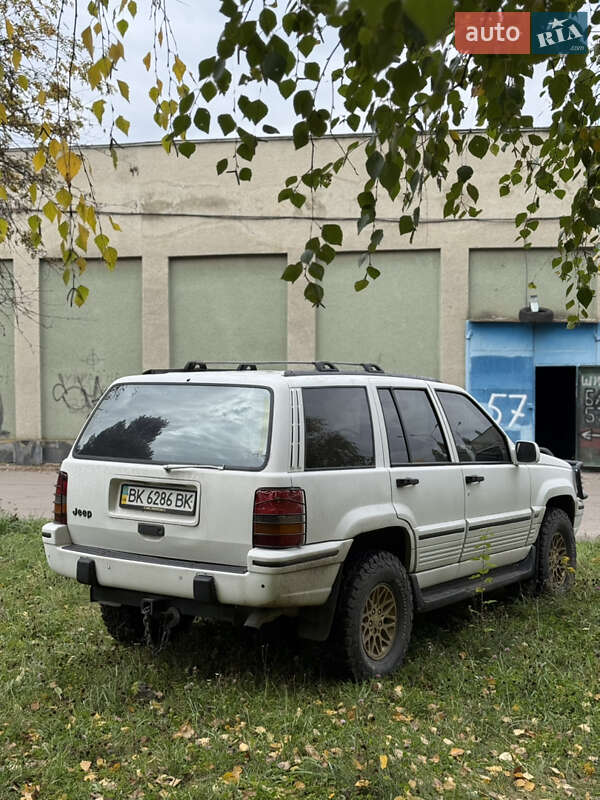 Позашляховик / Кросовер Jeep Grand Cherokee 1995 в Рівному