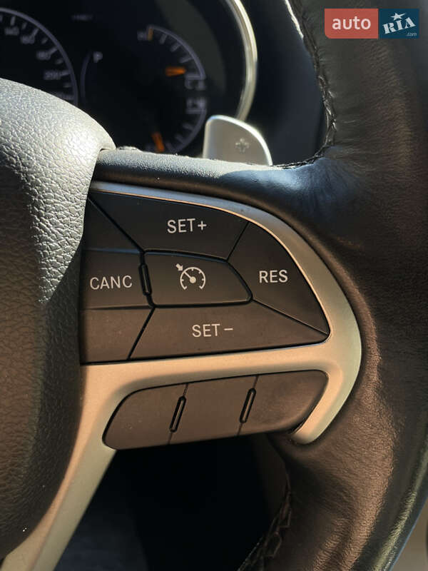 Внедорожник / Кроссовер Jeep Grand Cherokee 2015 в Одессе